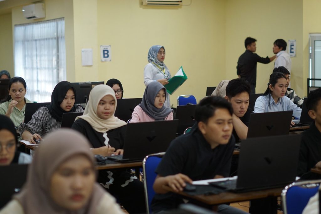 Dokumentasi Pelaksanaan UTBK SIMANILA 2025 Hari Kedua (5)