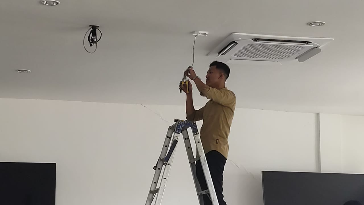 36 AP Baru Perkuat Layanan Internet di Gedung B FEB Unila